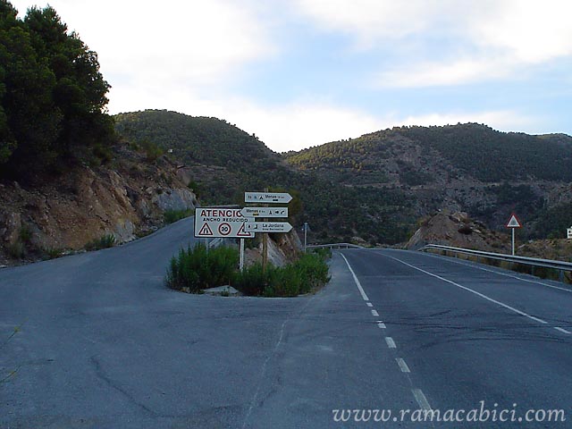 Cruce hacia Las Menas